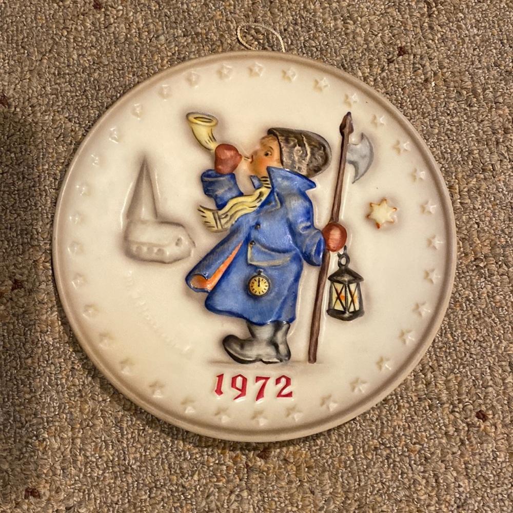 Hummel Plate